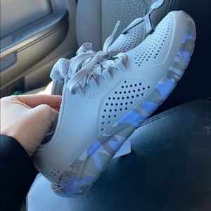 CROC LITE RIDE PACER SNEAKER PRINTED CAMO